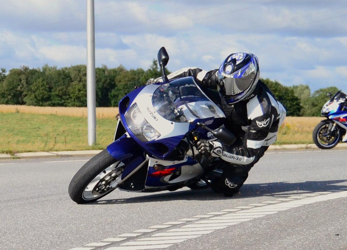 Suzuki GSX-R 600 SRAD billede 2