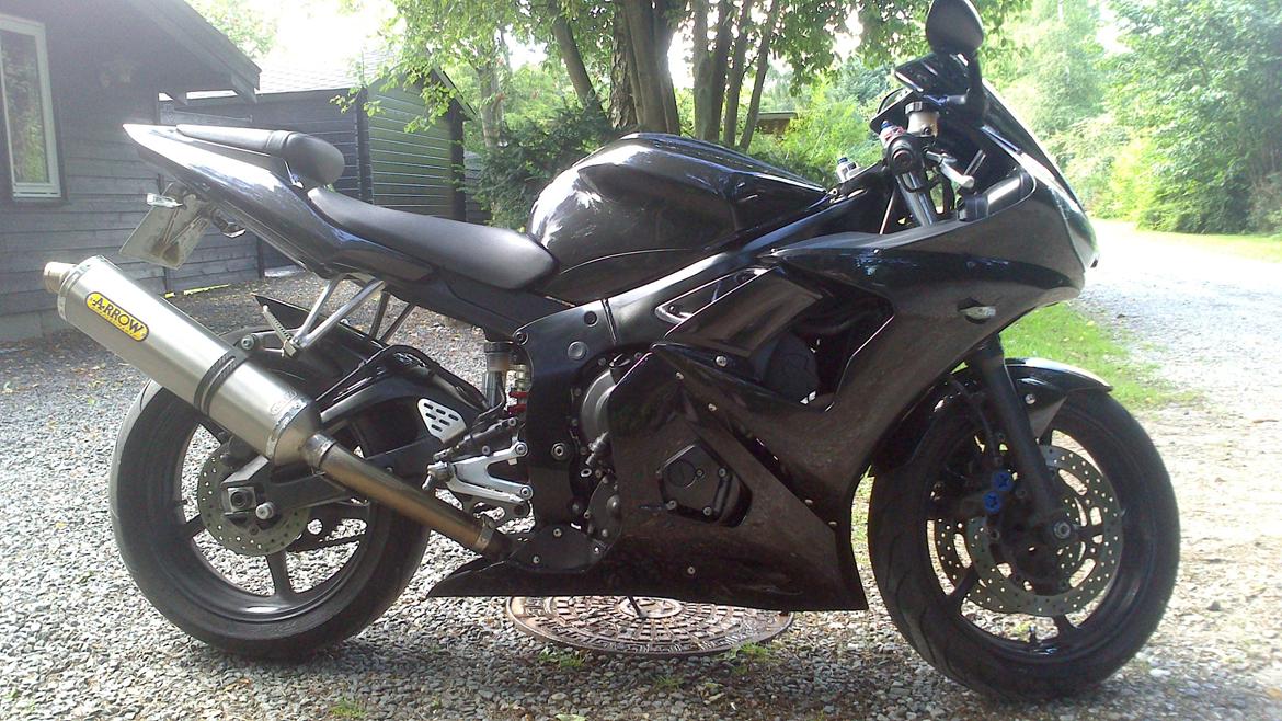 Yamaha yzf r6 billede 10