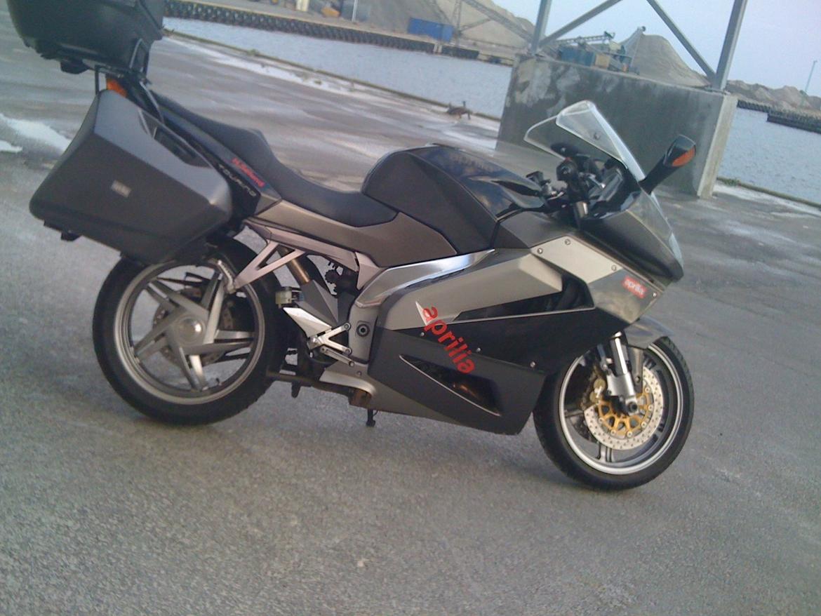 Aprilia RST 1000 Futura billede 4