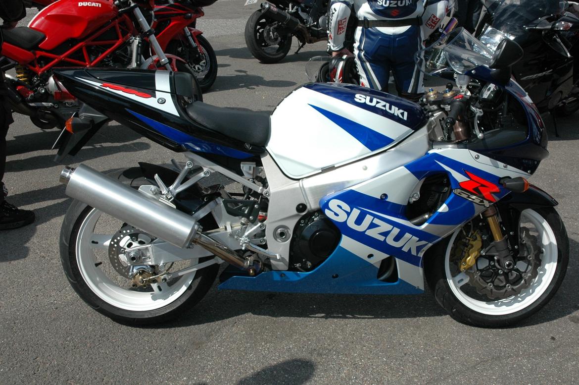 Suzuki GSX-R 1000 K1  Solgt billede 4