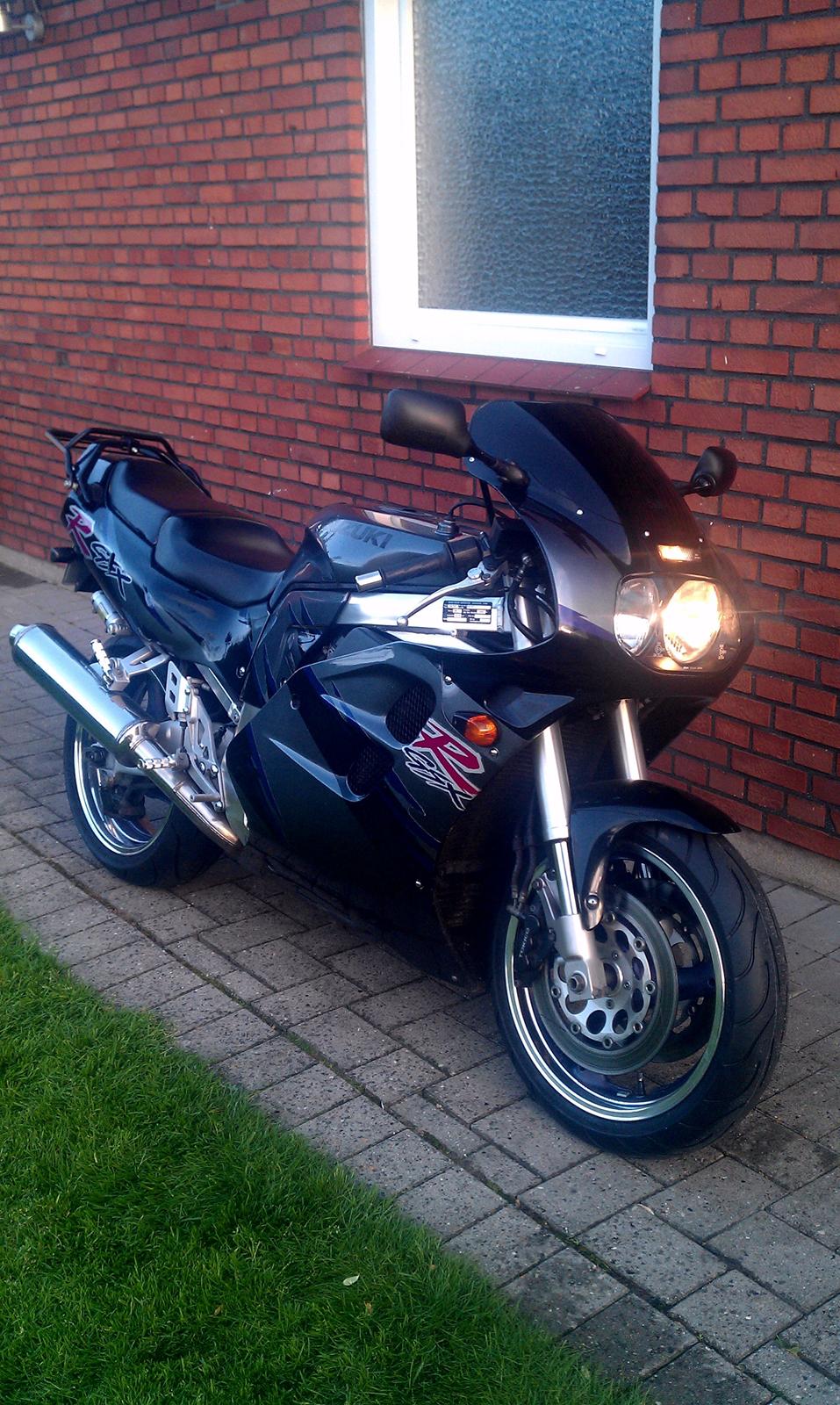 Suzuki Suzuki GSX-R1100W billede 2