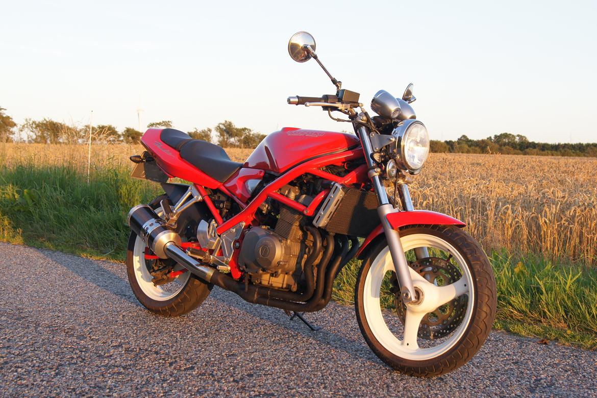 Suzuki GSF 400 Bandit (Bambi) (solgt) billede 2