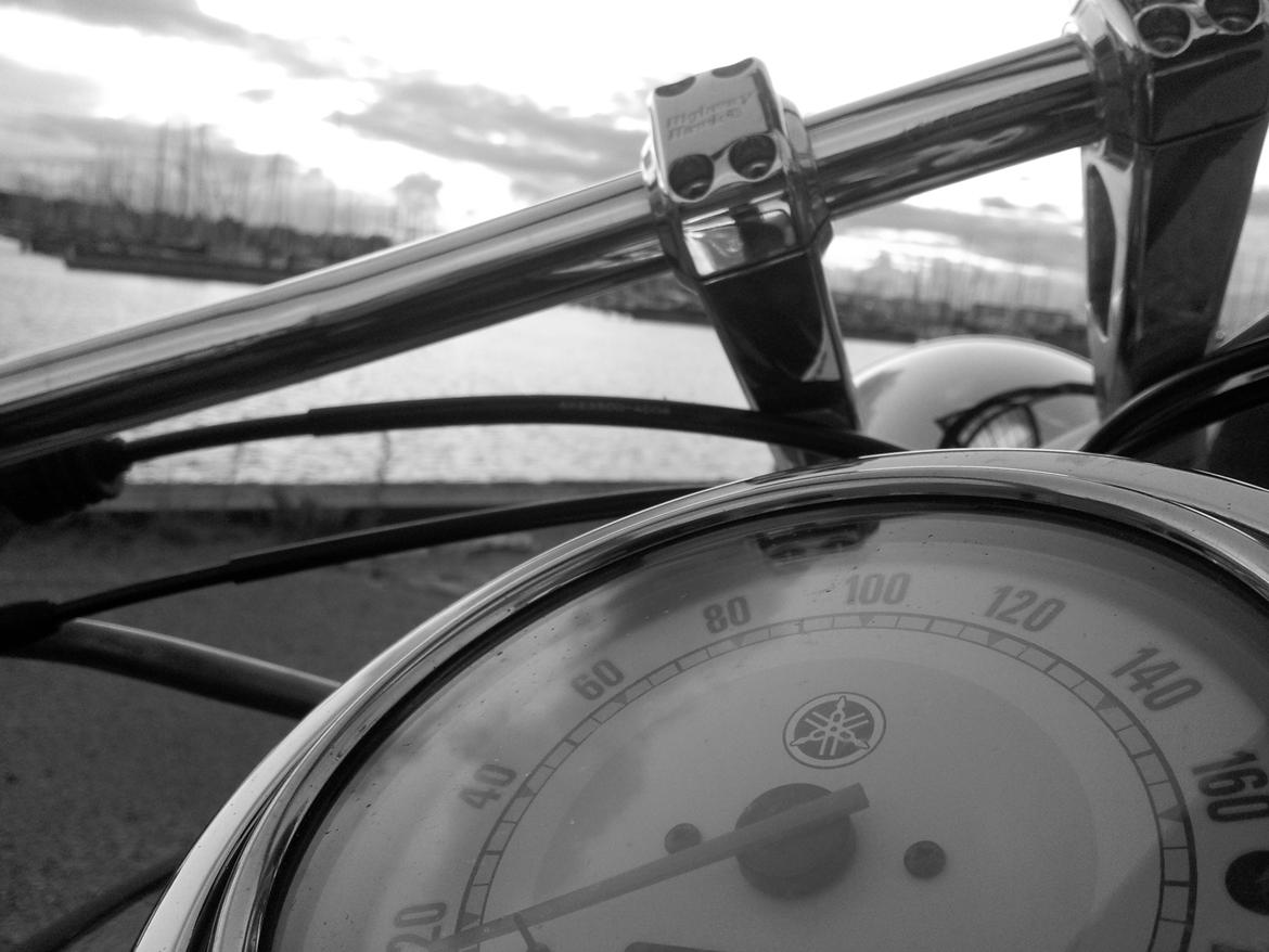 Yamaha XVS 1100 Dragstar billede 4