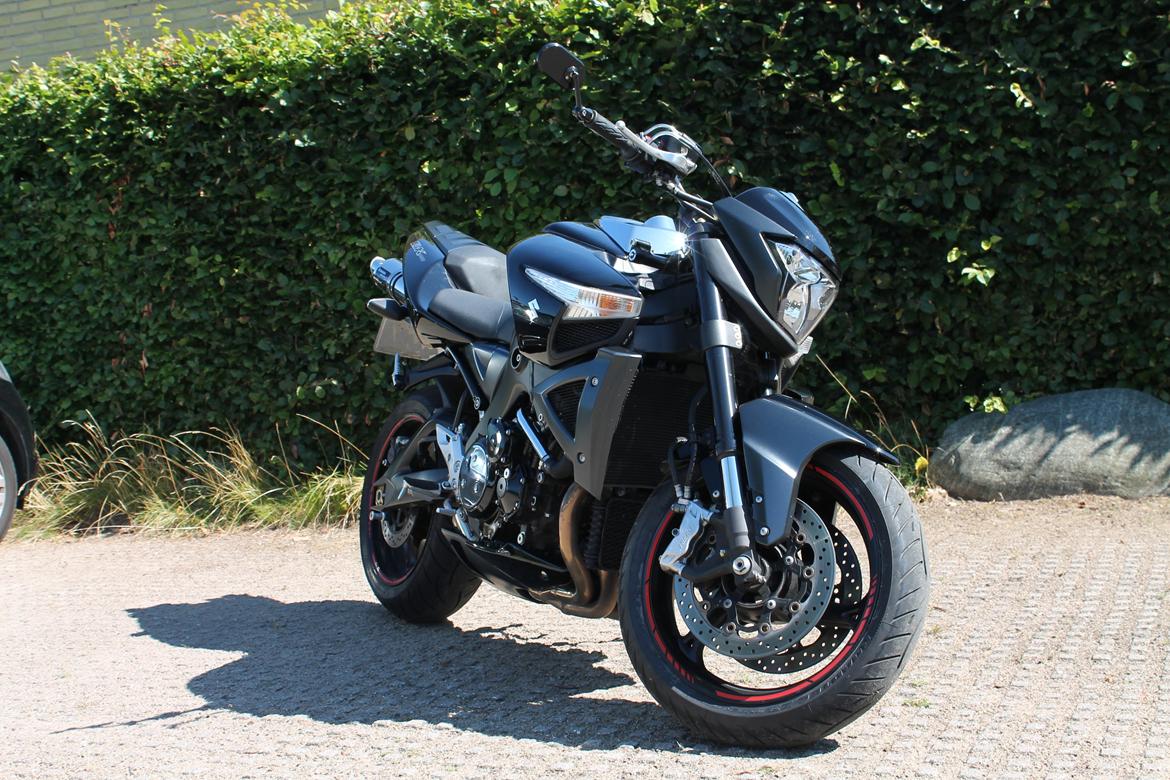 Suzuki B-king - wroom wroom billede 1