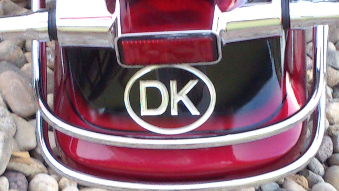 Suzuki vl 1500 - en flink tysk mcist gjorde i ungaren mig opmerksom på manglende dk. skilt sååå
et er blevet monteret :o) billede 20