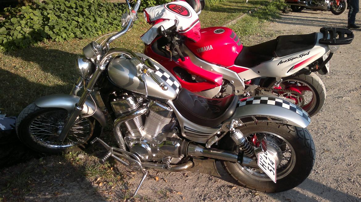 Suzuki vs 1400 billede 1