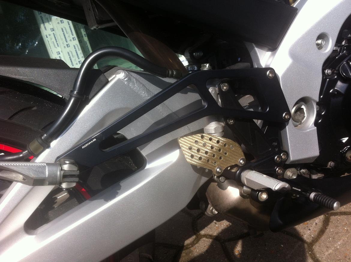 Suzuki GSR 600 billede 10