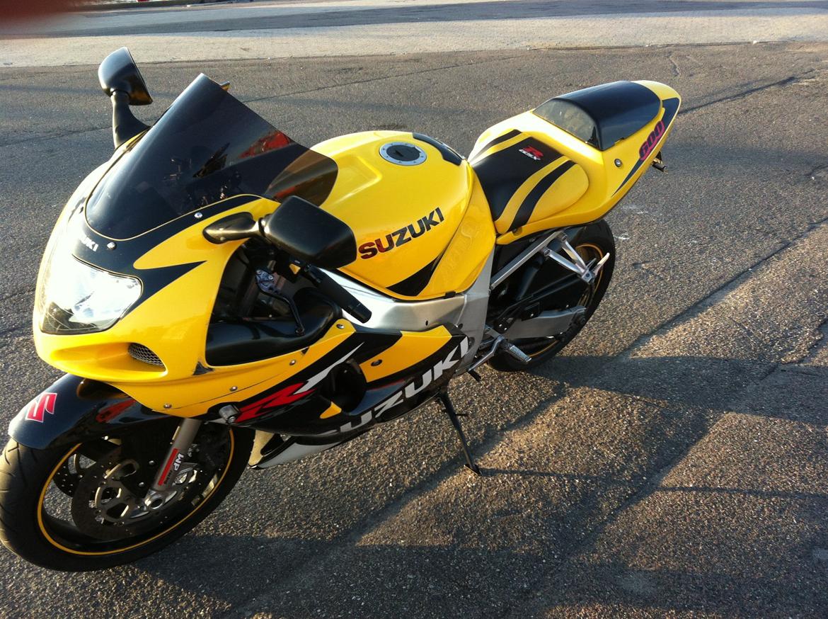 Suzuki GSXR 600 K1 billede 4