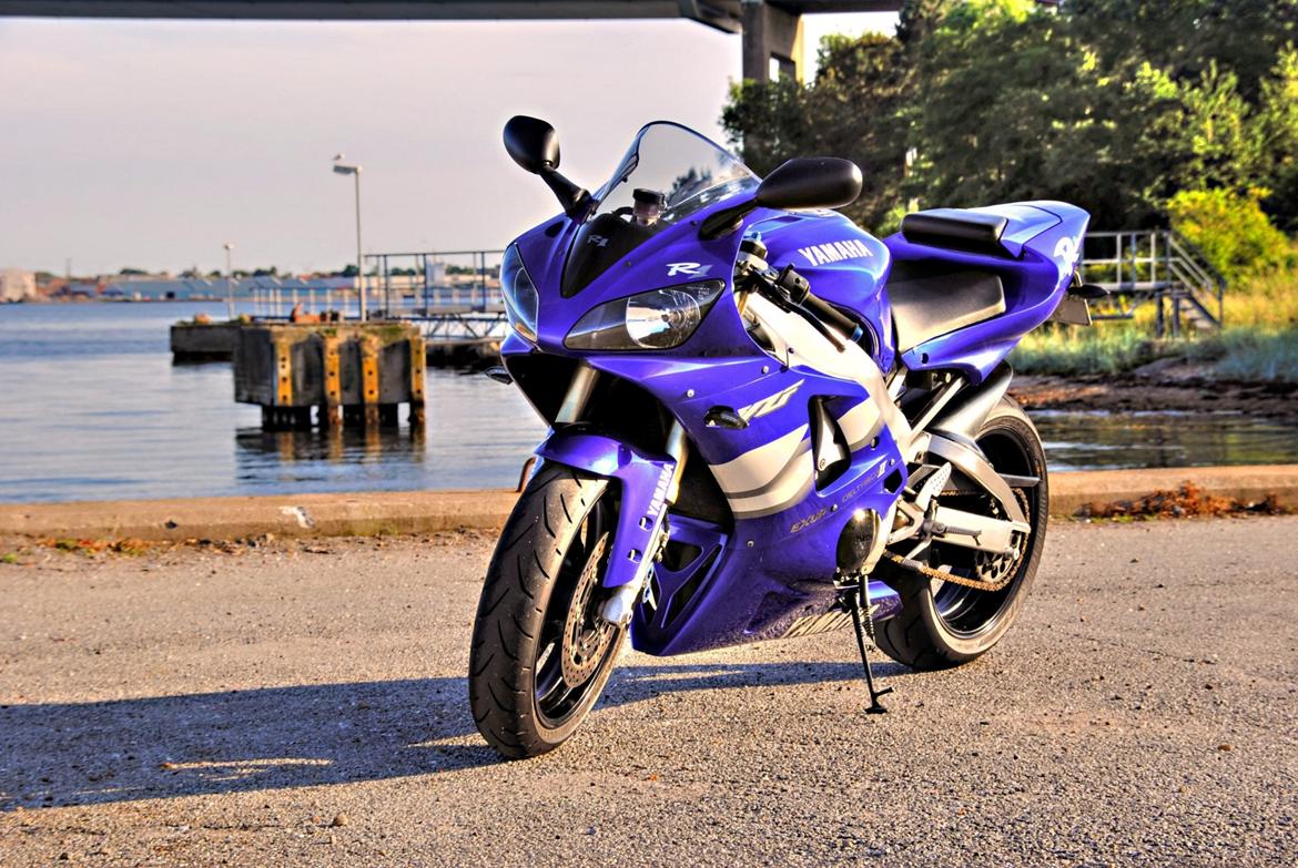 Yamaha YZF R1 billede 11