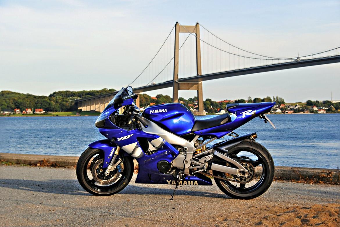 Yamaha YZF R1 billede 14