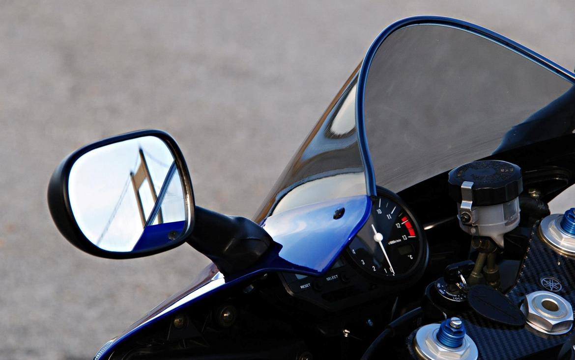 Yamaha YZF R1 billede 18