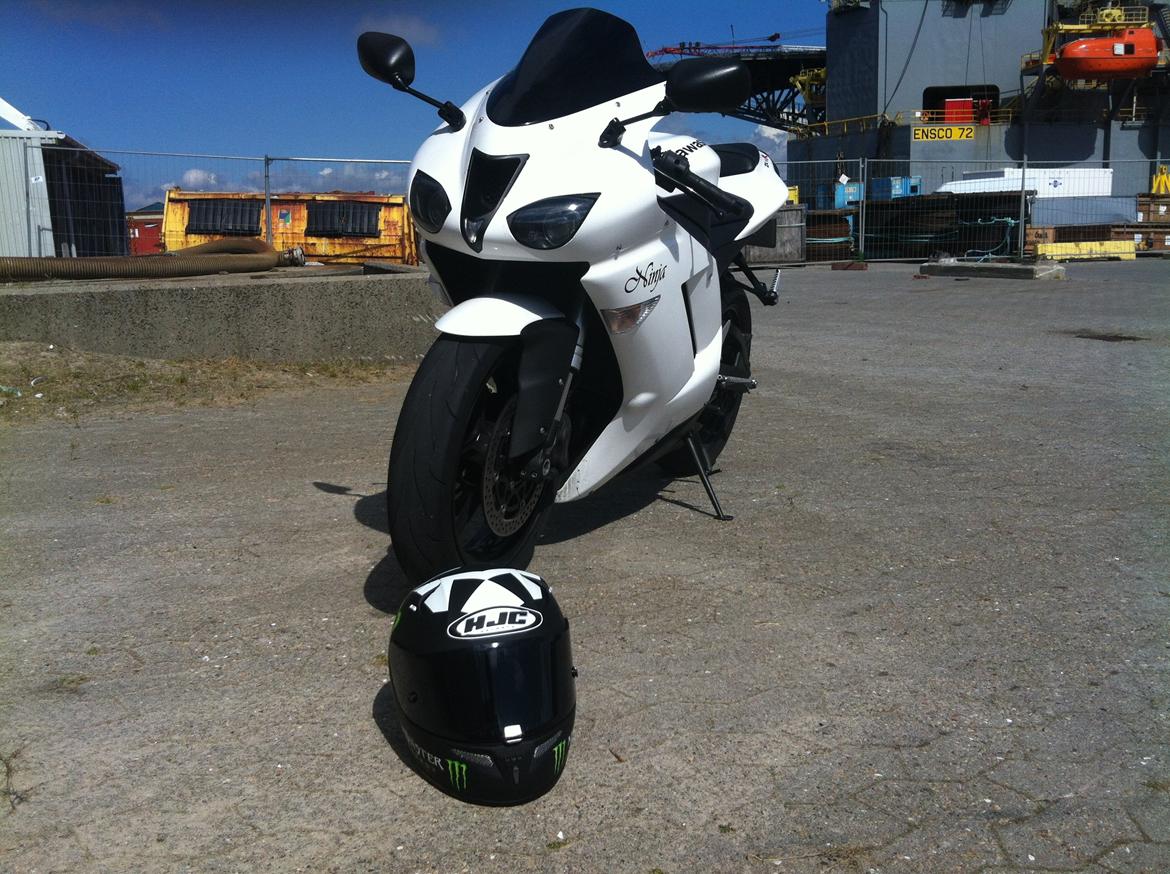 Kawasaki ZX6R billede 1