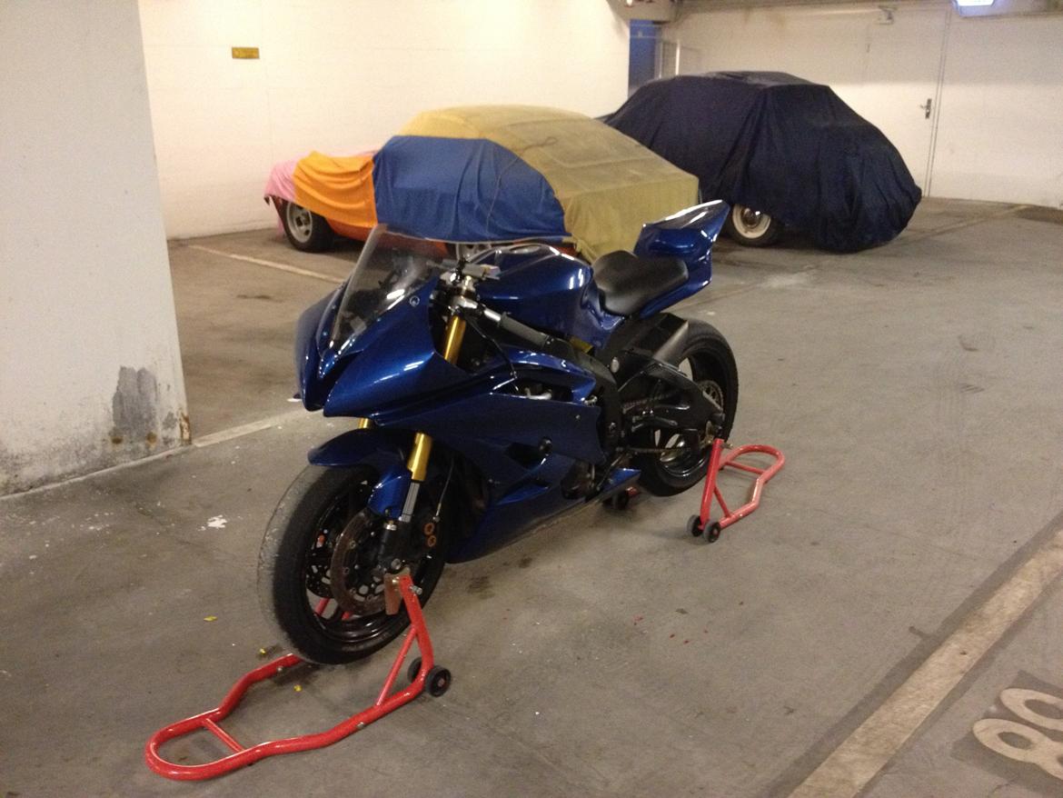 Yamaha R6 (baneged) - Som den så ud af den var blå billede 18