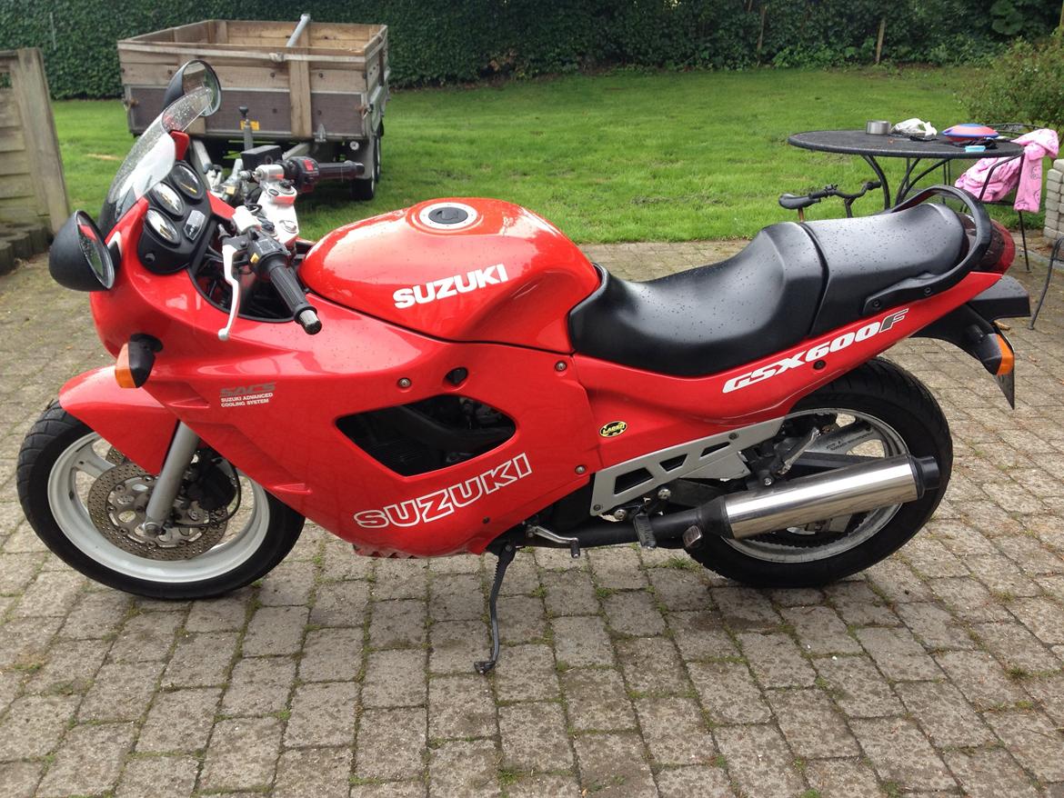 Suzuki GSX 600 F billede 2