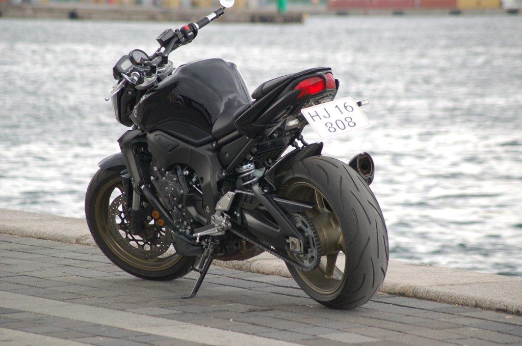 Yamaha FZ1-N billede 1