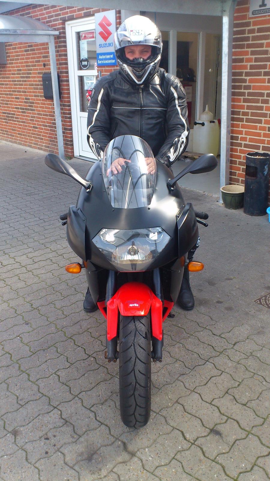 Aprilia RSV MILLE !solgt! billede 5