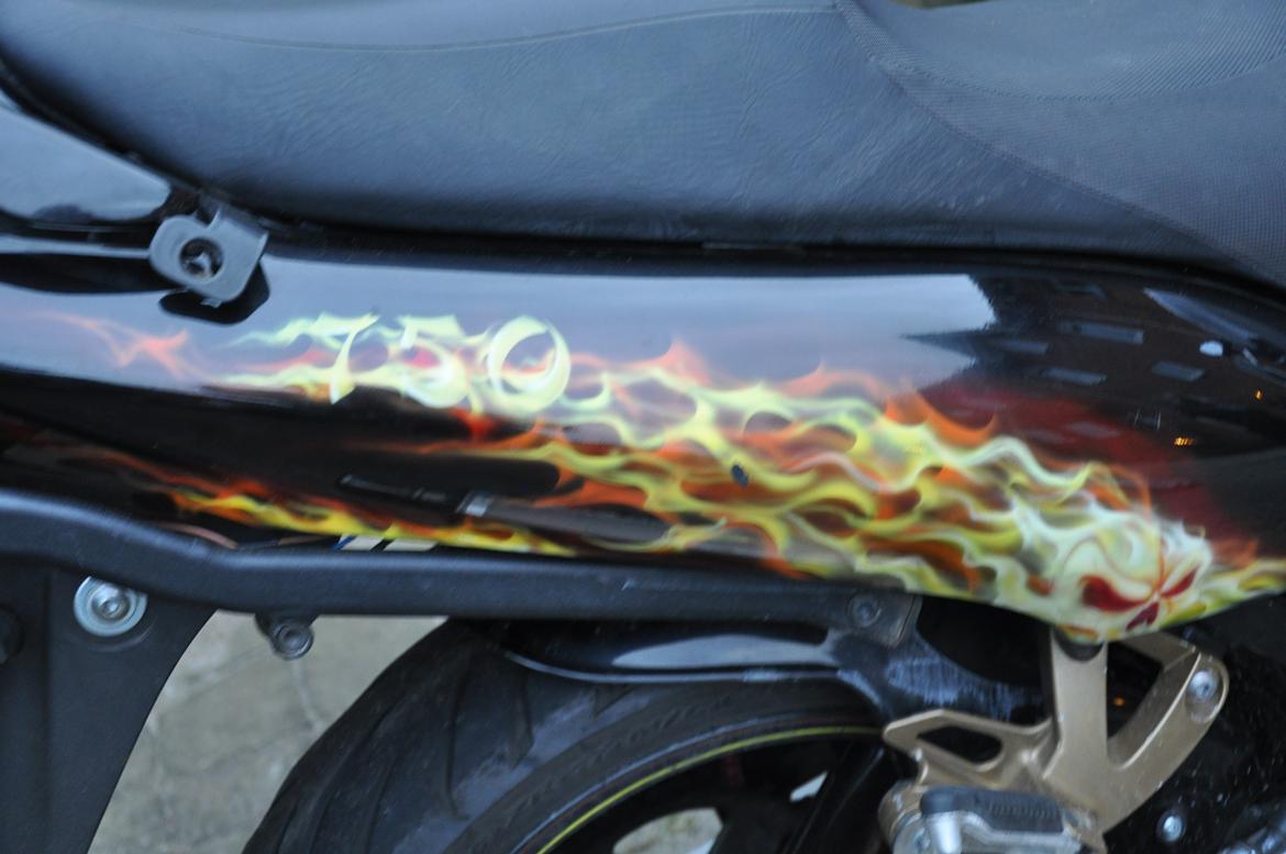 Suzuki GSX 750 F billede 8