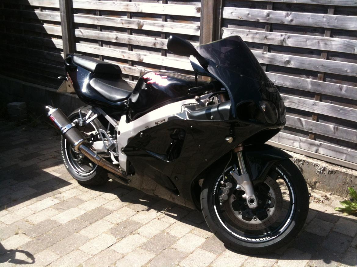 Kawasaki ZX-7R billede 1