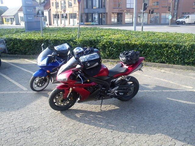 Yamaha R1 billede 3