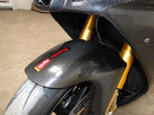 Aprilia RSV FACTORY NERA billede 16