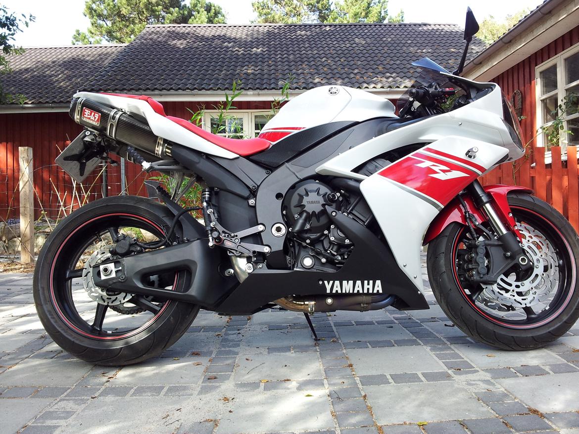 Yamaha R1 billede 5