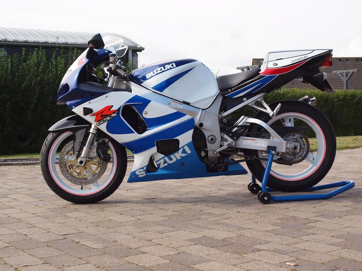 Suzuki GSXR 750 k0 billede 9
