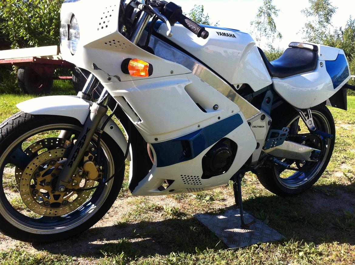 Yamaha fzr 400 billede 6