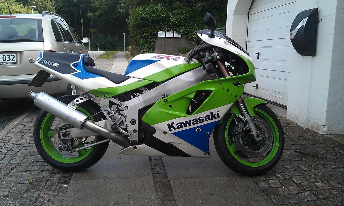Kawasaki ZXR 750 K ( 900 ccm )"solgt" billede 7