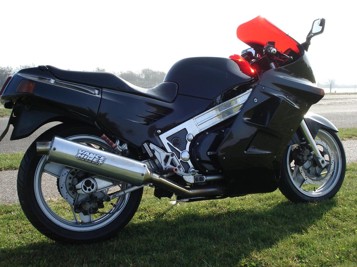 Kawasaki ZX10 (solgt) billede 1