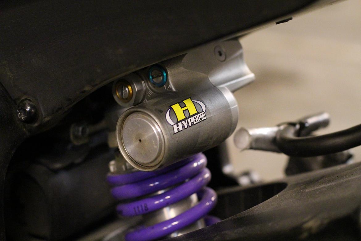 Yamaha R6 (baneged) - Hyperpro fjeder billede 10