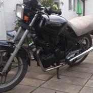 Yamaha xs 400