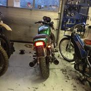 Suzuki gs 750