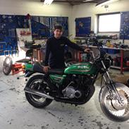 Suzuki gs 750