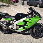 Kawasaki ZX6R