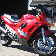 Suzuki gsx 750 f