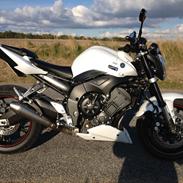 Yamaha FZ1-N (min vens tidligere MC)