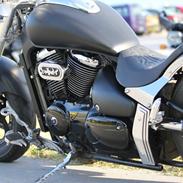 Suzuki intruder M800