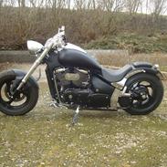 Suzuki intruder M800