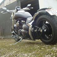 Suzuki intruder M800