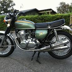 Honda CB750K2 - SOLGT
