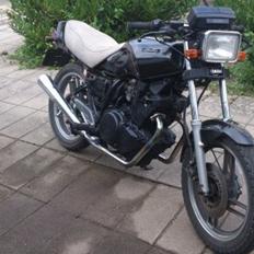 Yamaha xs 400