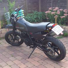 Honda XL600R Street Tracker