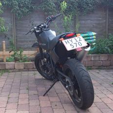 Honda XL600R Street Tracker