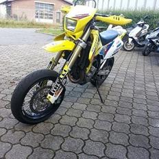 Suzuki Drz400SM