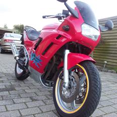 Suzuki Gsx 600 F (kantana)