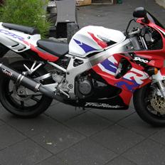 Honda CBR900RR Fireblade (solgt)