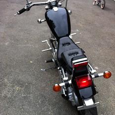 Suzuki Intruder VS 700