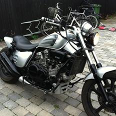 Honda vf 750   super magna