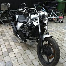 Honda vf 750   super magna