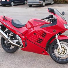Suzuki rf 600 r